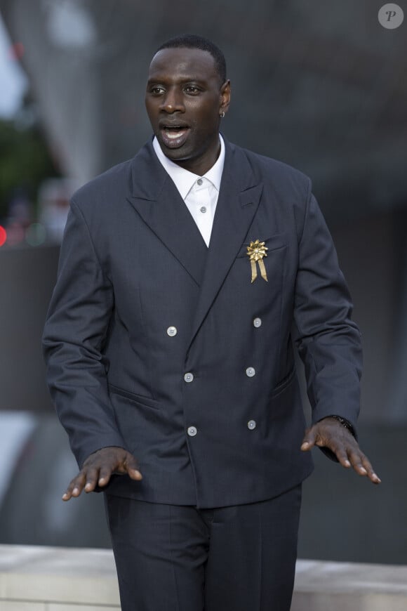 Omar Sy - Photocall du dîner "Prelude pour les JO" à la Fondation Vuitton à Paris, France, le 25 juillet 2024. © Olivier Borde/Bestimage 