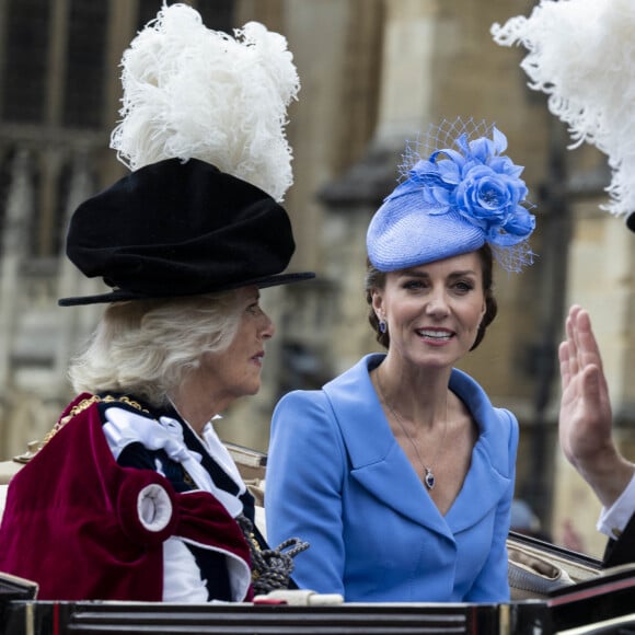 Le prince William, duc de Cambridge, et Catherine (Kate) Middleton, duchesse de Cambridge, le prince Charles, prince de Galles, et Camilla Parker Bowles, duchesse de Cornouailles, lors de la cérémonie de l'ordre de la Jarretière à la chapelle Saint-Georges du château de Windsor. Cette année pour la première fois Camilla Parker Bowles, duchesse de Cornouailles, a été investie comme nouveau chevalier de l'ordre de la Jarretière par la reine et a pu participer à la procession au côté du prince Charles. Londres, la 13 juin 2022. 