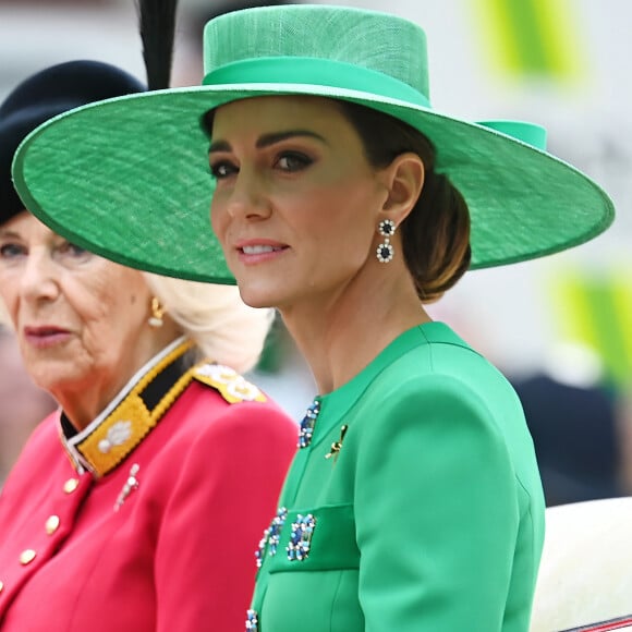 La reine consort Camilla Parker Bowles et Kate Catherine Middleton, princesse de Galles - La famille royale d'Angleterre lors du défilé "Trooping the Colour" à Londres. Le 17 juin 2023 