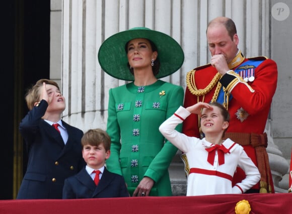 Le prince George, le prince Louis, la princesse Charlotte, Kate Catherine Middleton, princesse de Galles, le prince William de Galles - La famille royale d'Angleterre sur le balcon du palais de Buckingham lors du défilé "Trooping the Colour" à Londres. Le 17 juin 2023 