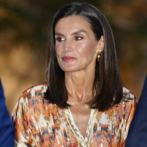 Encore une apparition réussie pour Letizia d'Espagne
Letizia d'Espagne - Les souverains espagnols organisent leur réception estivale annuelle au palais de Marivent. Palma de Majorque 