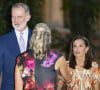 Quant à leurs parents le roi Felipe VI et Letizia d'Espagne, ils se trouvent actuellement sur les îles baléares
Le roi Felipe VI, la reine Letizia - Les souverains espagnols organisent leur réception estivale annuelle au palais de Marivent. Palma de Majorque - 29 juillet 20224