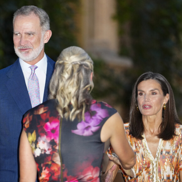 Quant à leurs parents le roi Felipe VI et Letizia d'Espagne, ils se trouvent actuellement sur les îles baléares
Le roi Felipe VI, la reine Letizia - Les souverains espagnols organisent leur réception estivale annuelle au palais de Marivent. Palma de Majorque - 29 juillet 20224