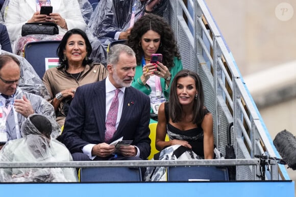 Le roi Felipe VI et la reine Letizia Ortiz sont vus avant la cérémonie d'ouverture au Trocadéro des Jeux olympiques de Paris 2024, le 26 juillet 2024, à Paris, en Espagne. © Oscar J. Barroso/AFP7 via ZUMA Press/Bestimage