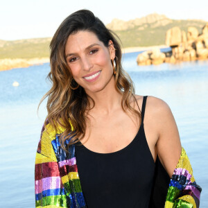 Découvrez sa maison Basque, où elle a "les pieds dans l'eau" 
Laury Thilleman - Front row et people lors du défilé Etam Croisière 2022 au Domaine de Murtoli, Corse le 12 mai 2022. © Rachid Bellak / Bestimage 