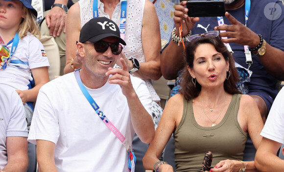 Zinedine Zidane avec sa femme Véronique assistent à la victoire de Rafael Nadal et Carlos Alcaraz face à T. Griekspoor et W. Koolhof lors des Jeux Olympiques de Paris2024 (JO) le 30 juillet 2024. © Jacovides-Perusseau/Bestimage 