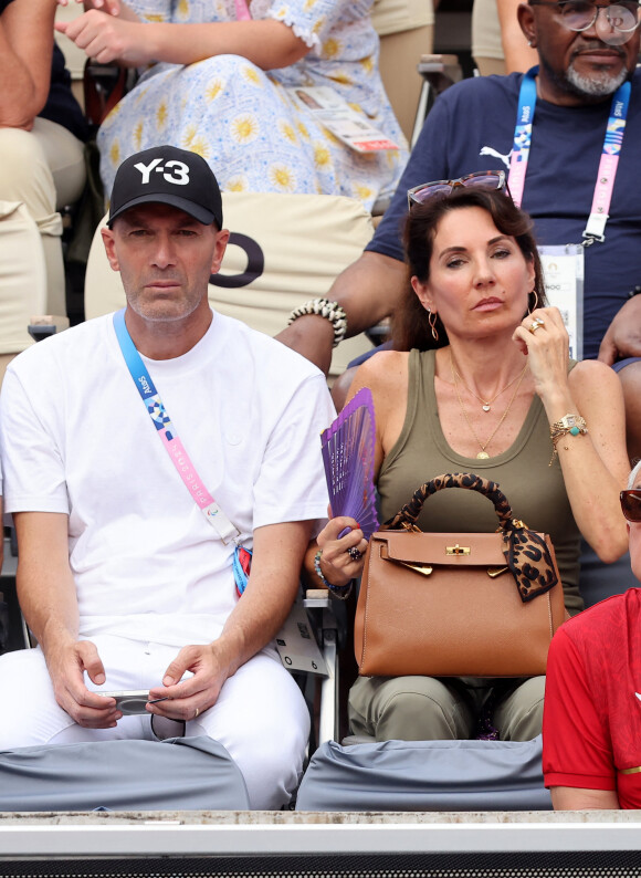 Zinedine Zidane avec sa femme Véronique assistent à la victoire de Rafael Nadal et Carlos Alcaraz face à T. Griekspoor et W. Koolhof lors des Jeux Olympiques de Paris2024 (JO) le 30 juillet 2024. © Jacovides-Perusseau/Bestimage 