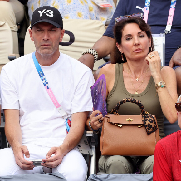 Zinedine Zidane avec sa femme Véronique assistent à la victoire de Rafael Nadal et Carlos Alcaraz face à T. Griekspoor et W. Koolhof lors des Jeux Olympiques de Paris2024 (JO) le 30 juillet 2024. © Jacovides-Perusseau/Bestimage 