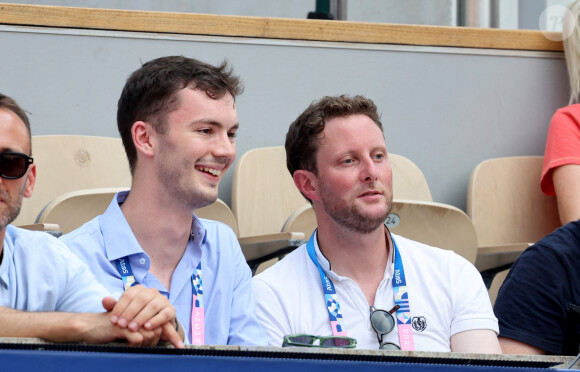 Clément Beaune assiste à la victoire de Rafael Nadal et Carlos Alcaraz face à T. Griekspoor et W. Koolhof lors des Jeux Olympiques de Paris2024 (JO) le 30 juillet 2024. © Jacovides-Perusseau/Bestimage 