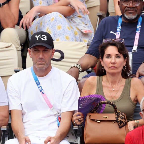 Zinedine Zidane avec sa femme Véronique et leur fils Théo assistent à la victoire de Rafael Nadal et Carlos Alcaraz face à T. Griekspoor et W. Koolhof lors des Jeux Olympiques de Paris2024 (JO) le 30 juillet 2024. © Jacovides-Perusseau/Bestimage 