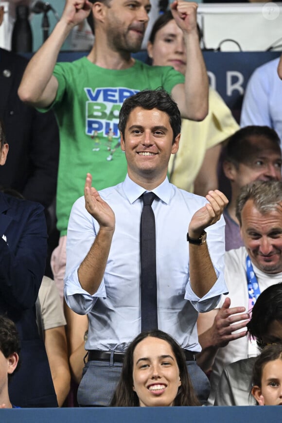 Lors des Jeux Olympiques de Paris 2024 (JO) à l'Arena Paris Sud, à Paris
Gabriel Attal - Les célébrités assistent à la victoire du français Félix Lebrun en quart de finale des épreuves de tennis de table lors des Jeux Olympiques de Paris 2024 (JO) à l'Arena Paris Sud, à Paris, France, le 1er août 2024. © Jacovides-Perusseau/Bestimage 