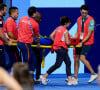 Et qu'on aime surtout pas voir.
La nageuse slovaque Tamara Potocka évacuée sous assistance respiratoire ce vendredi, alors qu'elle était engagée dans la série du 200m 4 nage. Paris La Défense Arena, 2 aout 2024. Photo by Rob Schumacher/USA TODAY Sports/SPUS/ABACAPRESS.COM