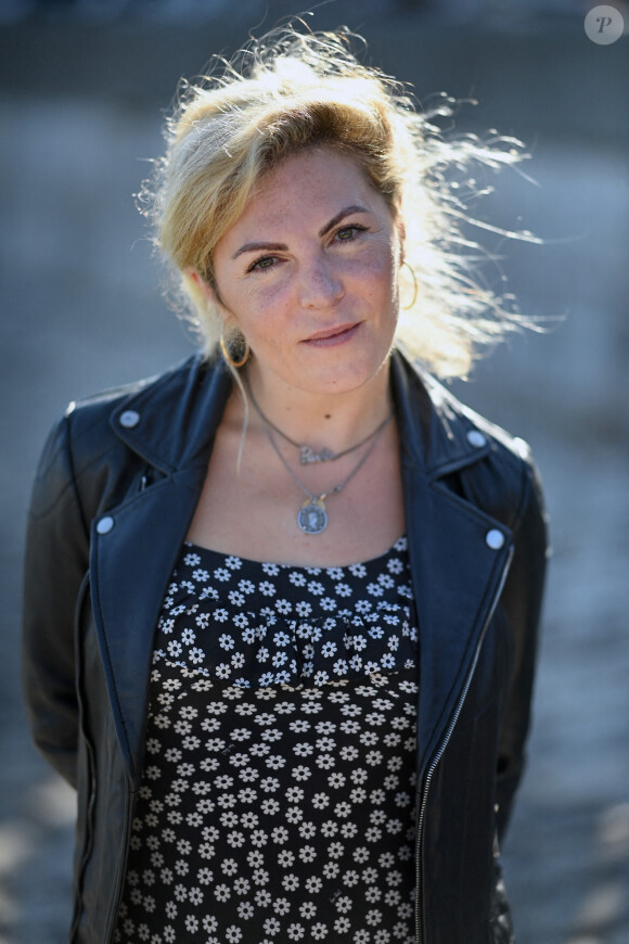 Anne-Élisabeth Blateau assiste au photocall de Scènes de ménages lors du 25e Festival de la fiction de La Rochelle le 13 septembre 2023 à La Rochelle. Franck Castel/ABACAPRESS.COM