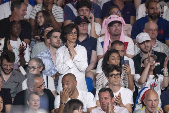 Delphine Ernotte, Rachida Dati, Leïla Kaddour, son compagnon Pierre Guénard et Thierry Omeyer assistent aux épreuves de judo lors des Jeux Olympiques de Paris 2024 (JO) au Arena Champs de Mars à Paris, France, le 2 août 2024. © Jacovides-Perusseau/Bestimage 