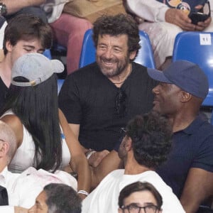 David Douillet, Thomas Pesquet, Patrick Bruel ou encore Harry Roselmack étaient aussi de la partie.
Patrick Bruel, son fils Oscar, Harry Roselmack et sa femme Chrislaine assistent aux épreuves de judo lors des Jeux Olympiques de Paris 2024 (JO) au Arena Champs de Mars à Paris, France, le 2 août 2024. © Jacovides-Perusseau/Bestimage 