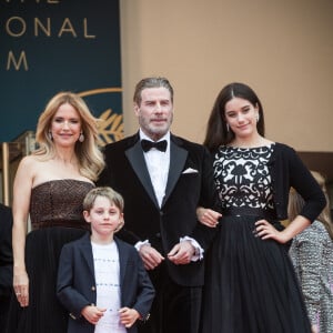 John Travolta avec sa femme Kelly Preston et leurs enfants Benjamin Travolta et Ella Travolta - Montée des marches du film " Solo : A Star Wars Story " lors du 71ème Festival International du Film de Cannes. Le 15 mai 2018 © Borde-Jacovides-Moreau/Bestimage 