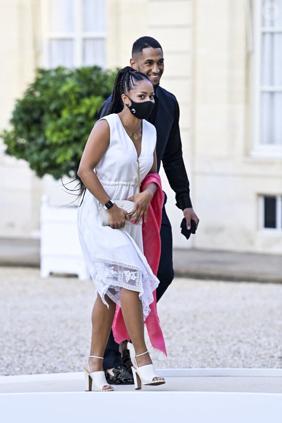 Pour rappel, Estelle et Tony Yoka avaient annoncé leur divorce le 1er novembre 2021.
Tony Yoka et Estelle Mossely - Cérémonie des médaillés olympiques et paralympiques des Jeux de Tokyo au Palais de l'Elysée à Paris le 13 septembre 2021. © JB Autissier/Panoramic/Bestimage