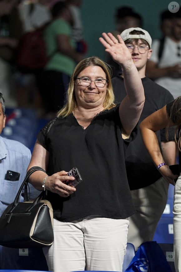 Dominique Lebrun, la mère des pongistes Alexis et Felix, en tribune lors des jeux olympiques Paris 2024 (JO 2024) le 7 août 2024. © Perusseau / Jacovides / Bestimage