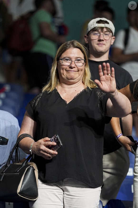 Dominique Lebrun, la mère des pongistes Alexis et Felix, en tribune lors des jeux olympiques Paris 2024 (JO 2024) le 7 août 2024. © Perusseau / Jacovides / Bestimage