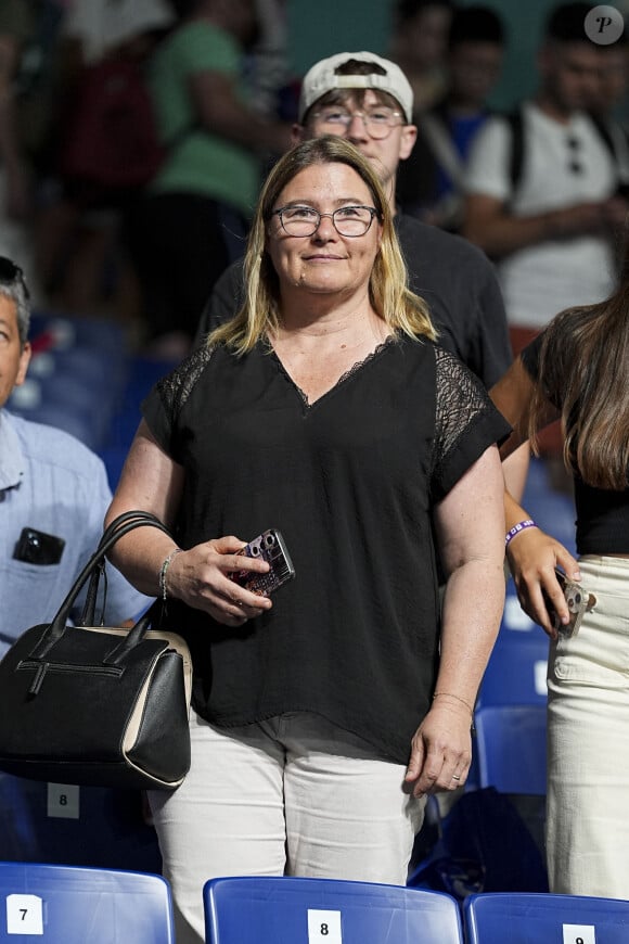 "Quand Félix est passé devant, cela a été long pour qu'Alexis se remette à bien jouer", précise leur mère, Dominique Lebrun
 
Dominique Lebrun, la mère des pongistes Alexis et Felix, en tribune lors des jeux olympiques Paris 2024 (JO 2024) le 7 août 2024. © Perusseau / Jacovides / Bestimage