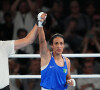 La boxeuse algérienne Imane Khelif se qualifie pour la finale des - de 66 kgs face à la thaïlandaise Janjaem Suwannapheng lors des jeux olympiques Paris 2024 (JO 2024) le 6 août 2024. © Ulrik Pedersen/CSM via ZUMA Press Wire / Bestimage