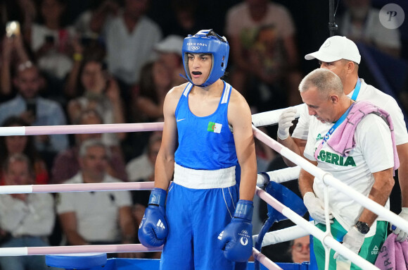 La boxeuse algérienne Imane Khelif se qualifie pour la finale des - de 66 kgs face à la thaïlandaise Janjaem Suwannapheng lors des jeux olympiques Paris 2024 (JO 2024) le 6 août 2024. © Ulrik Pedersen/CSM via ZUMA Press Wire / Bestimage 