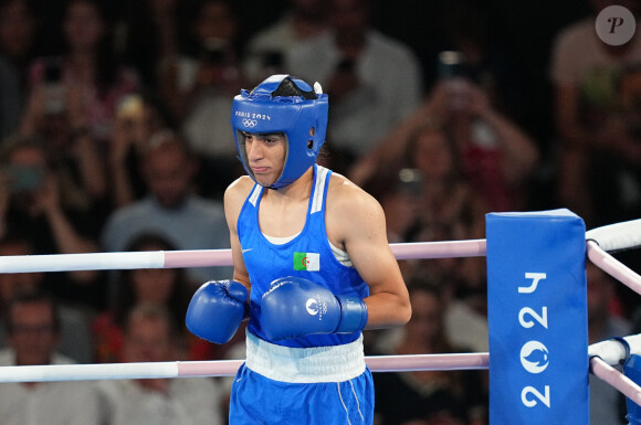 La boxeuse algérienne Imane Khelif se qualifie pour la finale des - de 66 kgs face à la thaïlandaise Janjaem Suwannapheng lors des jeux olympiques Paris 2024 (JO 2024) le 6 août 2024. © Ulrik Pedersen/CSM via ZUMA Press Wire / Bestimage 