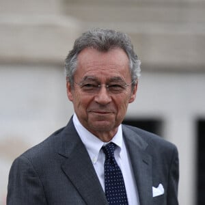 Michel Denisot quittant la cérémonie d'enterrement de la chanteuse française Françoise Hardy au crématorium du Père Lachaise à Paris, le 20 juin 2024. Raphaël Lafargue/ABACAPRESS.COM