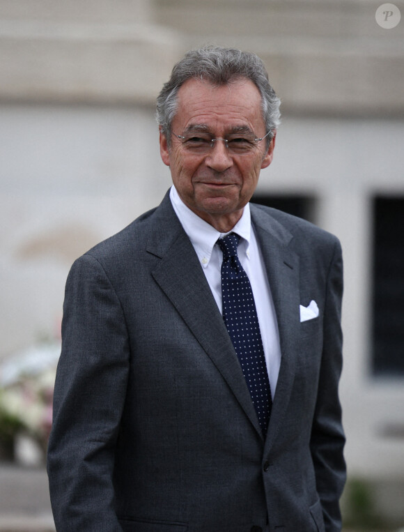 Michel Denisot quittant la cérémonie d'enterrement de la chanteuse française Françoise Hardy au crématorium du Père Lachaise à Paris, le 20 juin 2024. Raphaël Lafargue/ABACAPRESS.COM