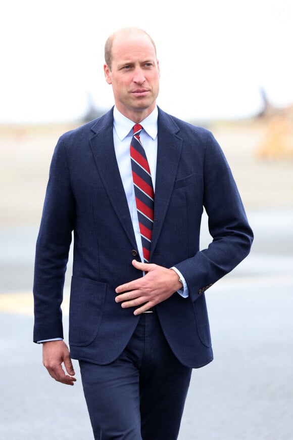 Le prince William de Galles, en tant que commodore de l'air, s'est rendu dans son ancienne base de la Royal Air Force à Holyhead sur l'île d'Anglesey, où il a passé trois ans en tant que pilote d'hélicoptère, le 9 juillet 2024