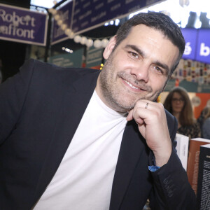 Matthieu Lartot a pu partir en vacances avec sa femme et sa fille
 
Matthieu Lartot - Festival du livre de Paris 2024 le 12 avril 2024. © Cedric Perrin / Bestimage