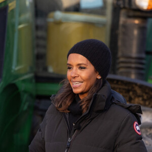 Karine Le Marchand soutient les agriculteurs sur le barrage de l'Autoroute A4 à hauteur de Jossigny en Seine et Marne le 29 Janvier 2024. © Jeremy Melloul - Pierre Perusseau / Bestimage