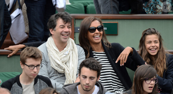 Karine Le Marchand sa fille et Stéphane Plaza regardent un match lors du deuxième tour des Internationaux de France de tennis à Roland Garros à Paris, France, le 29 mai 2014. Photo par Laurent Zabulon/ABACAPRESS.COM