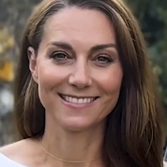 D'après un oncologue, cela pourrait s'expliquer de plusieurs façons
 
Le prince William, prince de Galles, avec une barbe de quelques jours et Catherine (Kate) Middleton, princesse de Galles félicitent les athlètes britanniques dans une vidéo, à l'issue les Jeux Olympiques de Paris2024 (JO). © Instagram / Prince and Princess of Wales via Bestimage
