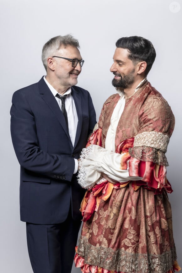 Au casting, on retrouve Laurent Ruquier et son compagnon Hugo Manos. 
Exclusif - Laurent Ruquier et son compagnon Hugo Skliris (Manos) - Studio - Enregistrement de l'émission "La chanson secrète", présentée par N.Aliagas et diffusée le 29 décembre sur TF1 © Guillaume Gaffiot-Cyril Moreau / Bestimage