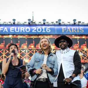 Exclusif - David Guetta, Alessandra Sublet, Will.I.am - Le Grand Show de David Guetta dans la fan-zone à la veille du 1er match de l'EURO 2016 sur le Champ-de-Mars, au pied de la Tour Eiffel à Paris le 9 juin 2016. © Cyril Moreau/Bestimage