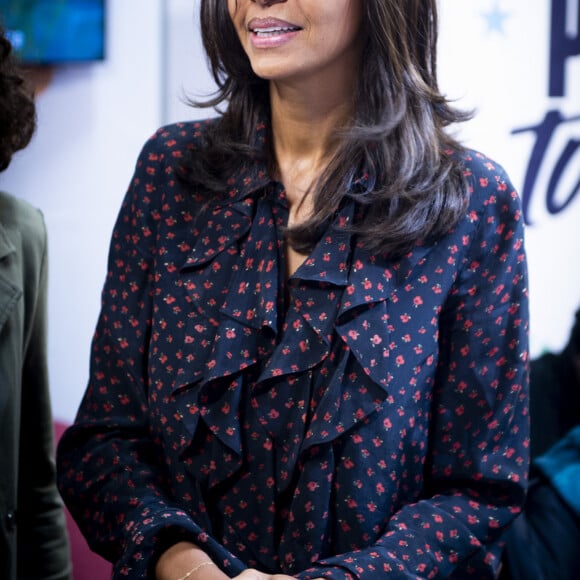 Karine Le Marchand (marraine de la CNDP (Commission nationale du débat public) et animatrice de lémission "L'amour est dans le pré") au 57ème salon International de l'Agriculture au parc des expositions de la porte de Versailles à Paris, France, le 23 février 2020. © Jean-Baptiste Autissier/Panoramic/Bestimage