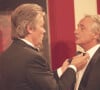 Mais pas que ! L'acteur aurait pu être chanteur s'il l'avait voulu. 
Archives - En France, à Paris, Michel SARDOU et Alain DELON le 23 octobre 1997.