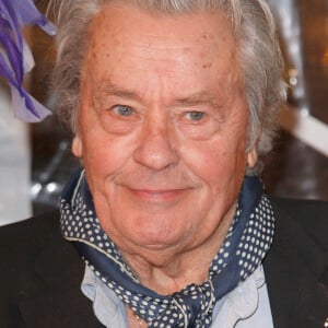 Exclusif - Alain Delon - Célébrités lors de l'inauguration de la grande roue de Paris, France, le 17 novembre 2017. © Christophe Aubert/Bestimage