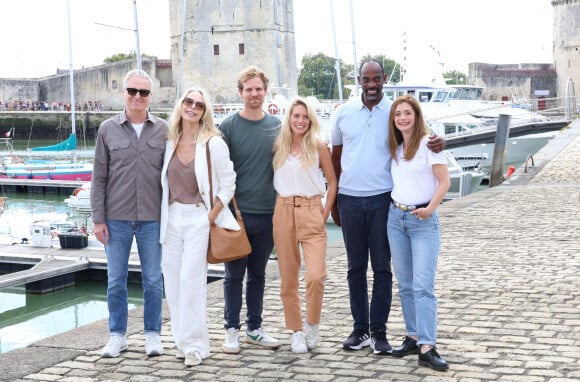 Yvon Back et Tonya Kinzinger, Gaela Le Devehat, Constantin Balsan, Aurore Delplace et Bibi Tanga pour le photocall de "Un si grand soleil" sur le port lors du 25eme anniversaire du Festival de la fiction de la Rochelle le 16 Septembre 2023 © Denis Guignebourg / Bestimage