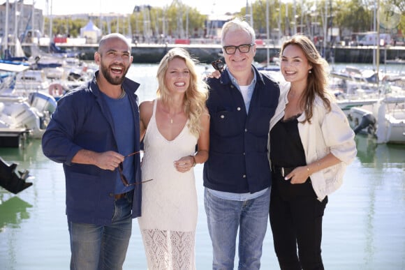 Un choix que France Télévisions explique.
Moïse Santamaria, Aurore Delplace, Yvon Back, Mélanie Maudran UN SI GRAND SOLEIL Le festival de fiction TV de La Rochelle samedi 17 septembre 2022. © Christophe Aubert via Bestimage