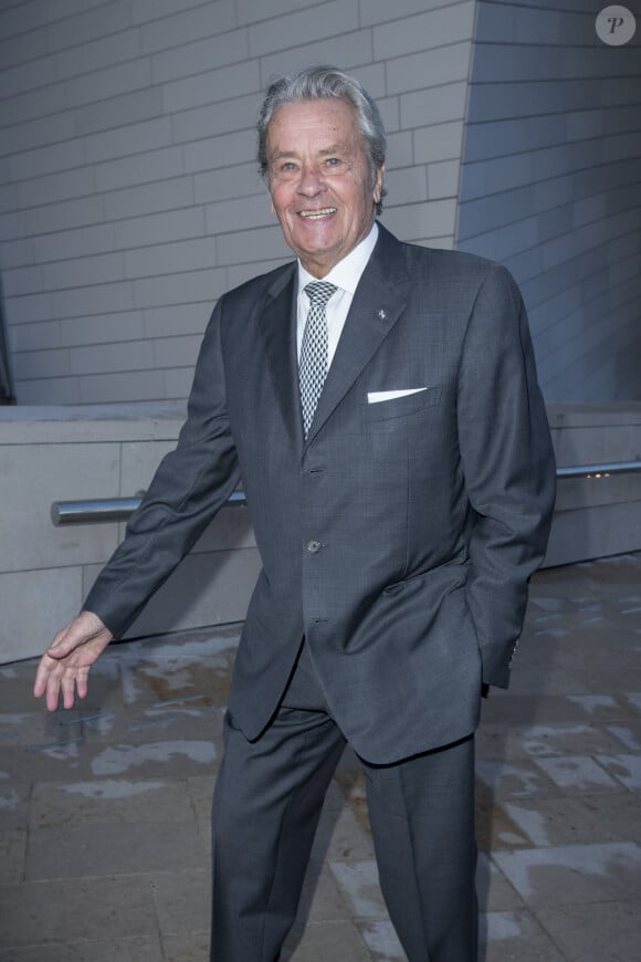 Plusieurs habitants de cette commune du Loiret se sont confiés au sujet des habitudes du défunt acteur dans les colonnes de Paris Match
Alain Delon - Inauguration de la Fondation Louis Vuitton à Paris le 20 octobre 2014.