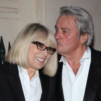 Alain Delon et Mireille Darc ont habité dans un appartement de 300 m², leur piscine à l'origine d'un problème de voisinage