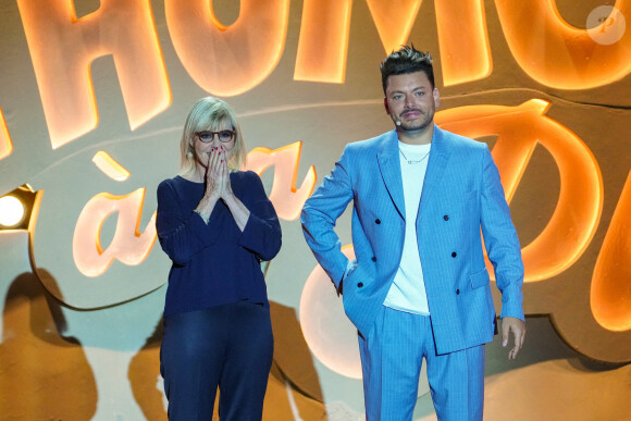 Exclusif - Chantal Ladesou, Kev Adams - Premier jour de l'enregistrement de l'émission "L'humour à la plage" pour le 1er festival de Juan les Pins à la pinède Gould le 4 juillet 2024. © JR Santini / Bruno Bebert / Bestimage