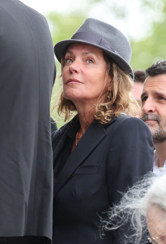 Cendrine Dominguez - Obsèques de P.Laffont dans la salle de la Coupole du cimetière du Père-Lachaise à Paris, le 23 août 2024. L'animateur de télévision est décédé le 7 août 2024 à l'âge de 84 ans. © Dominique Jacovides / Bestimage  