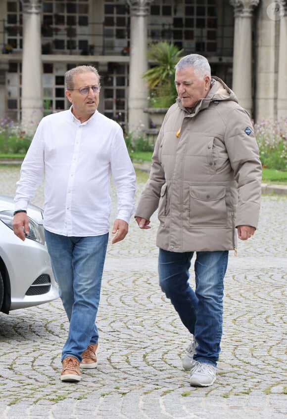 Mais pas uniquement...
Jean-Marie Bigard - Obsèques de P.Laffont dans la salle de la Coupole du cimetière du Père-Lachaise à Paris, le 23 août 2024. L'animateur de télévision est décédé le 7 août 2024 à l'âge de 84 ans. © Dominique Jacovides / Bestimage 