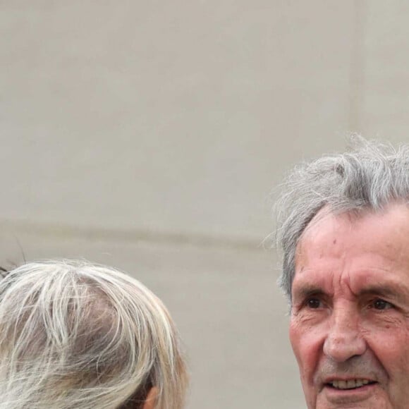 Jean-Jacques Bourdin - Obsèques de P.Laffont dans la salle de la Coupole du cimetière du Père-Lachaise à Paris, le 23 août 2024. L'animateur de télévision est décédé le 7 août 2024 à l'âge de 84 ans. © Dominique Jacovides / Bestimage