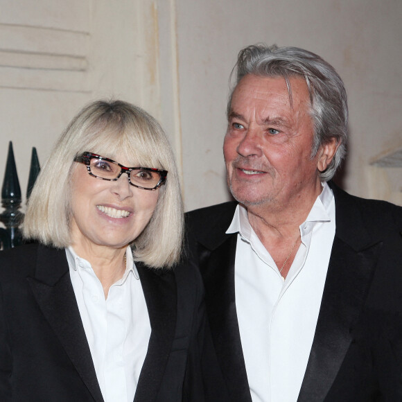 Il avait acheté le domaine de 120 hectares avec Mireille Darc
Alain Delon et Mireille Darc le 4 mai 2013 à Cannes, France.