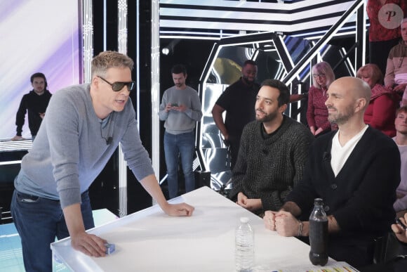 Exclusif - Matthieu Delormeau, Tarek Boudali, Julien Arruti sur la plateau de l'émission Touche pas à mon poste (TPMP) diffusée en direct sur C8 le 7 février 2023 © Jack Tribeca / Bestimage