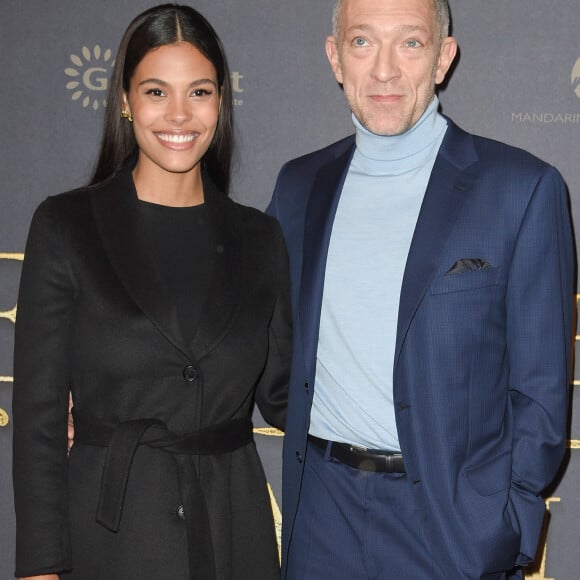 La troisième, Amazonie, est née de son amour avec la mannequin brésilienne Tina Kunakey
Vincent Cassel et sa femme Tina Kunakey à l'avant-première du film policier "L'Empereur de Paris" au cinéma Gaumont-Opéra à Paris, France, le 10 décembre 2018.